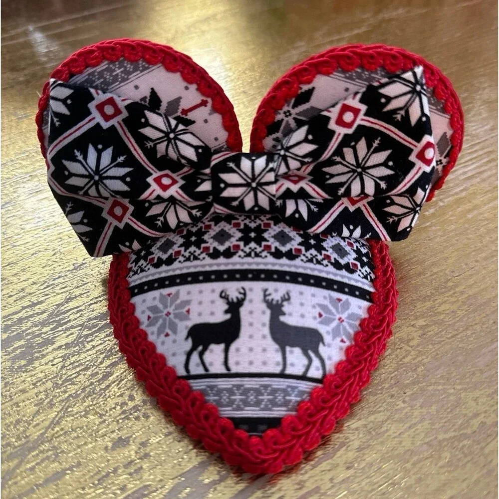 Hat & Mouse Disney inspired Fascinator: Winter Holiday